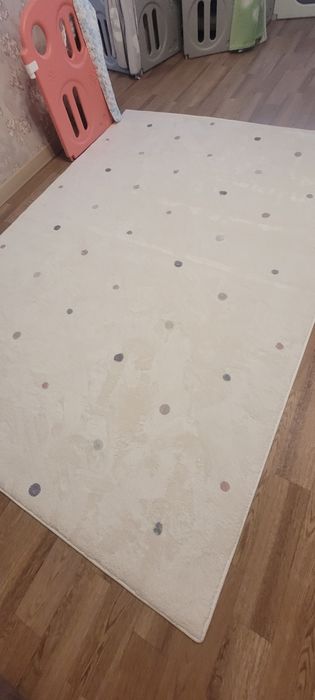 Ковер новый 10000 тенге