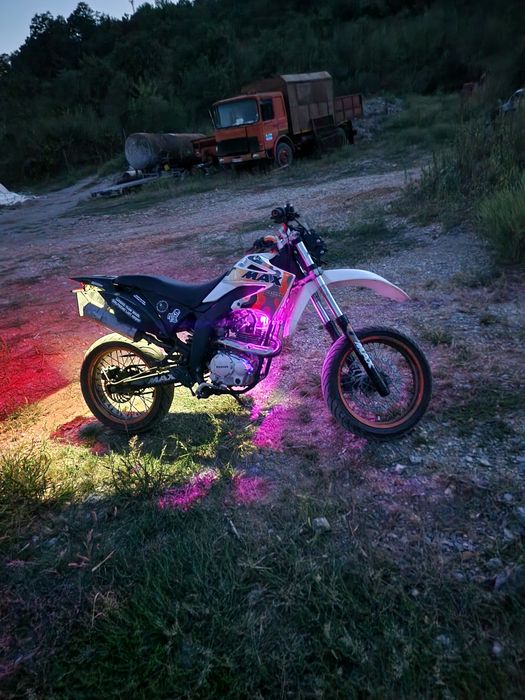 Vând bashan bs125gy-6 2015 cu acte în regula