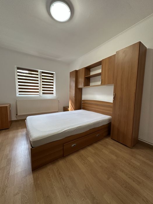 Proprietar inchiriez apartament doua camere