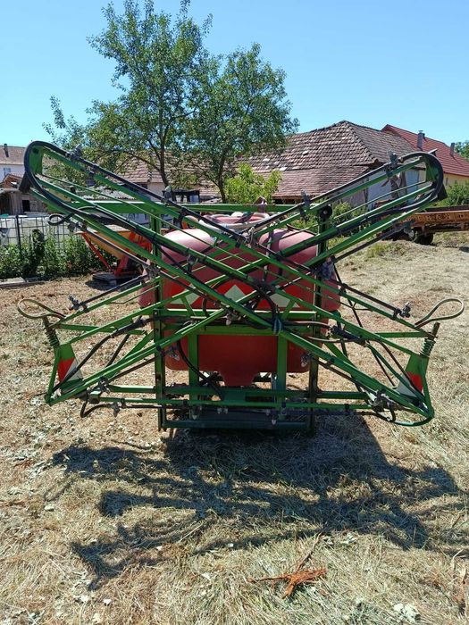 Vand pompa erbicidat