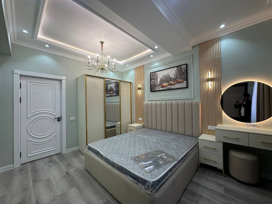 Срочно сдается 3 комнатная квартира авторский ремонт