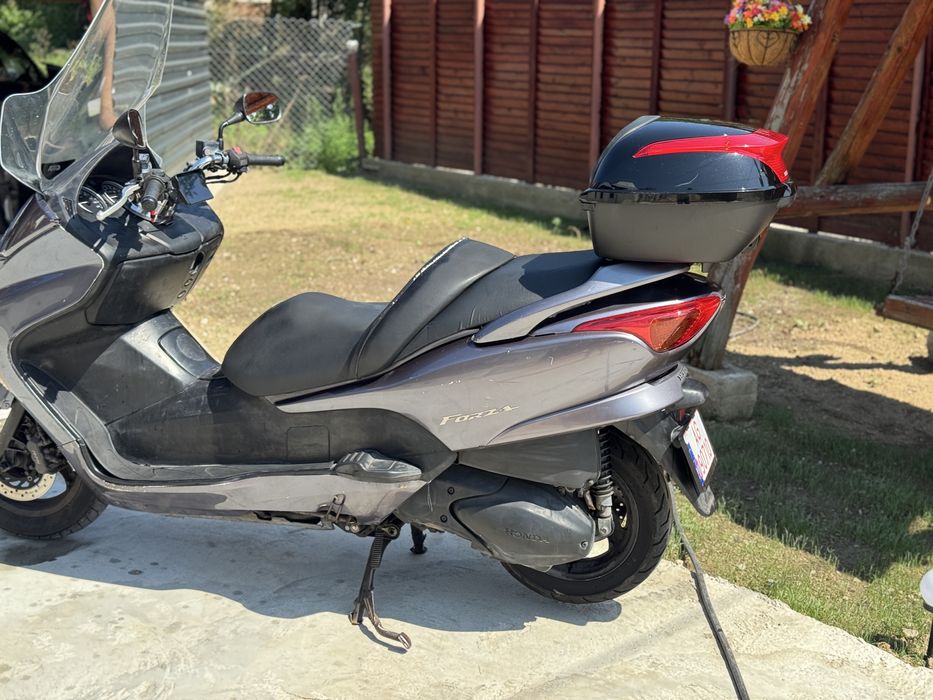 Honda forza nss 250