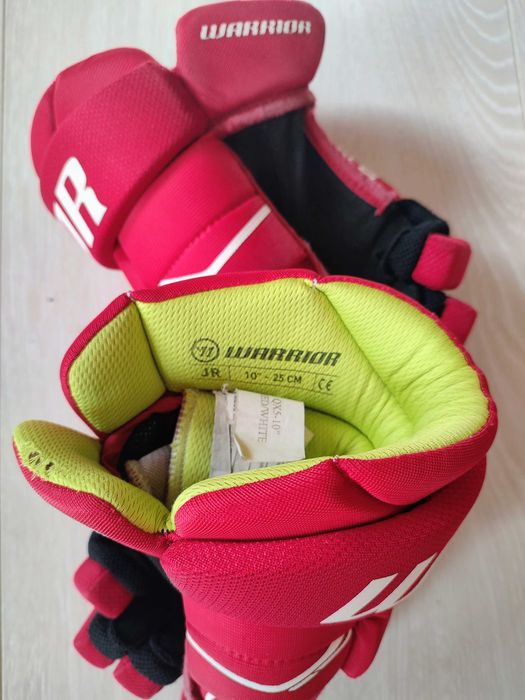 Кънки, стик, протектори - хокейна екипировка за дете - 10-11 години