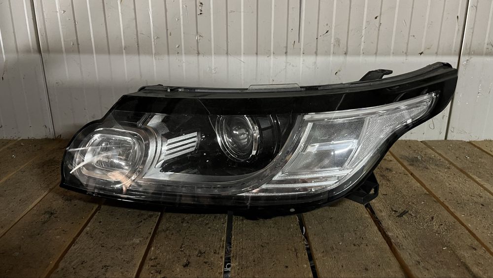 2 броя ляв Range Rover Sport
