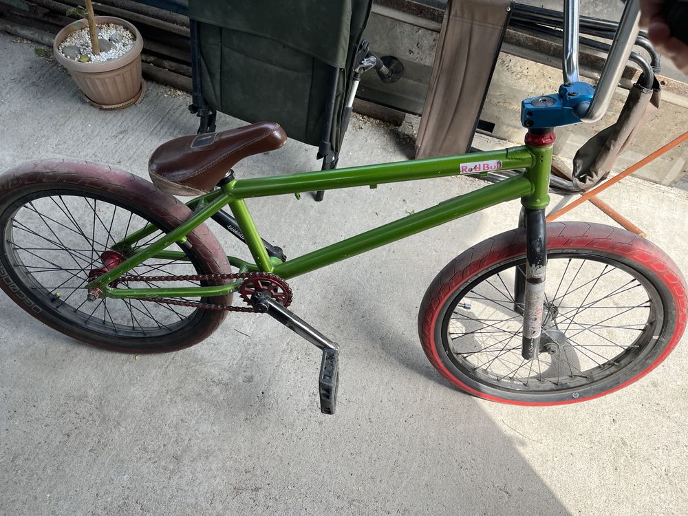 Продаю BMX велосипед для трюков