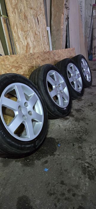 HONDA Оригинални джанти със гуми 185/55/15 6J×15 ET53 4×100 цо55