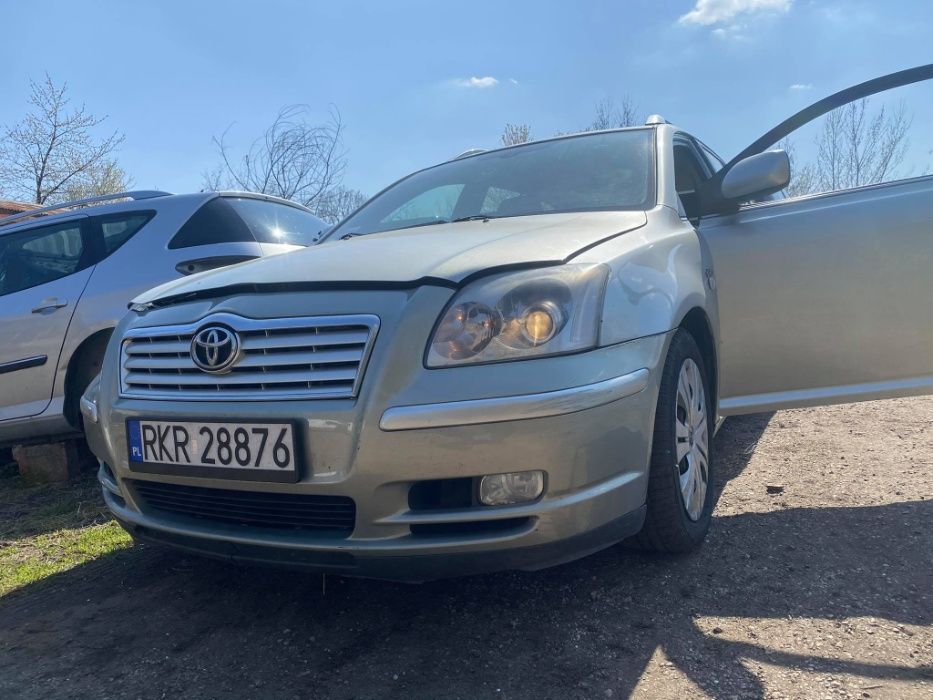 Тойота Авенсис Toyota Avensis на части