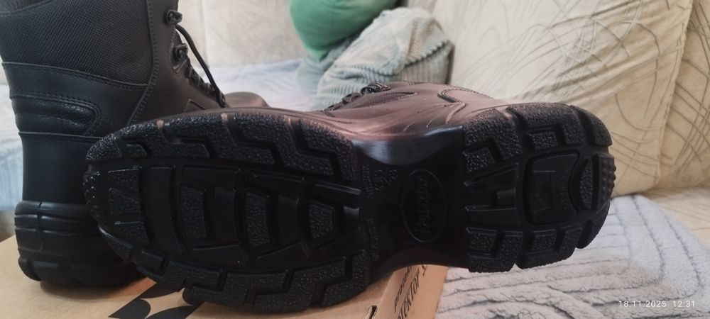 Полски полицейски кубинки