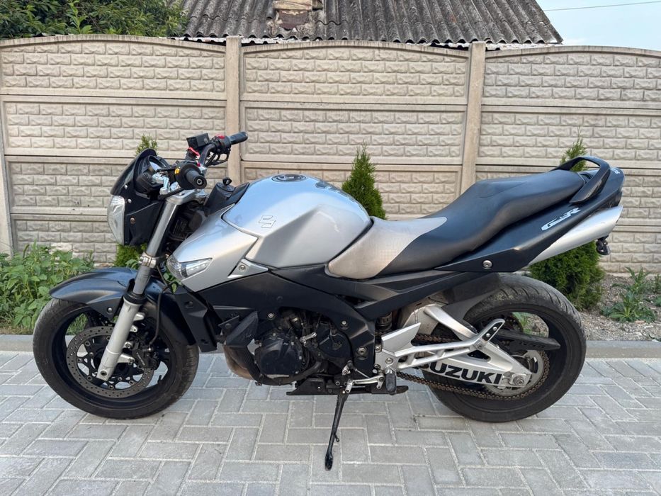 Suzuki GSR 600 2009