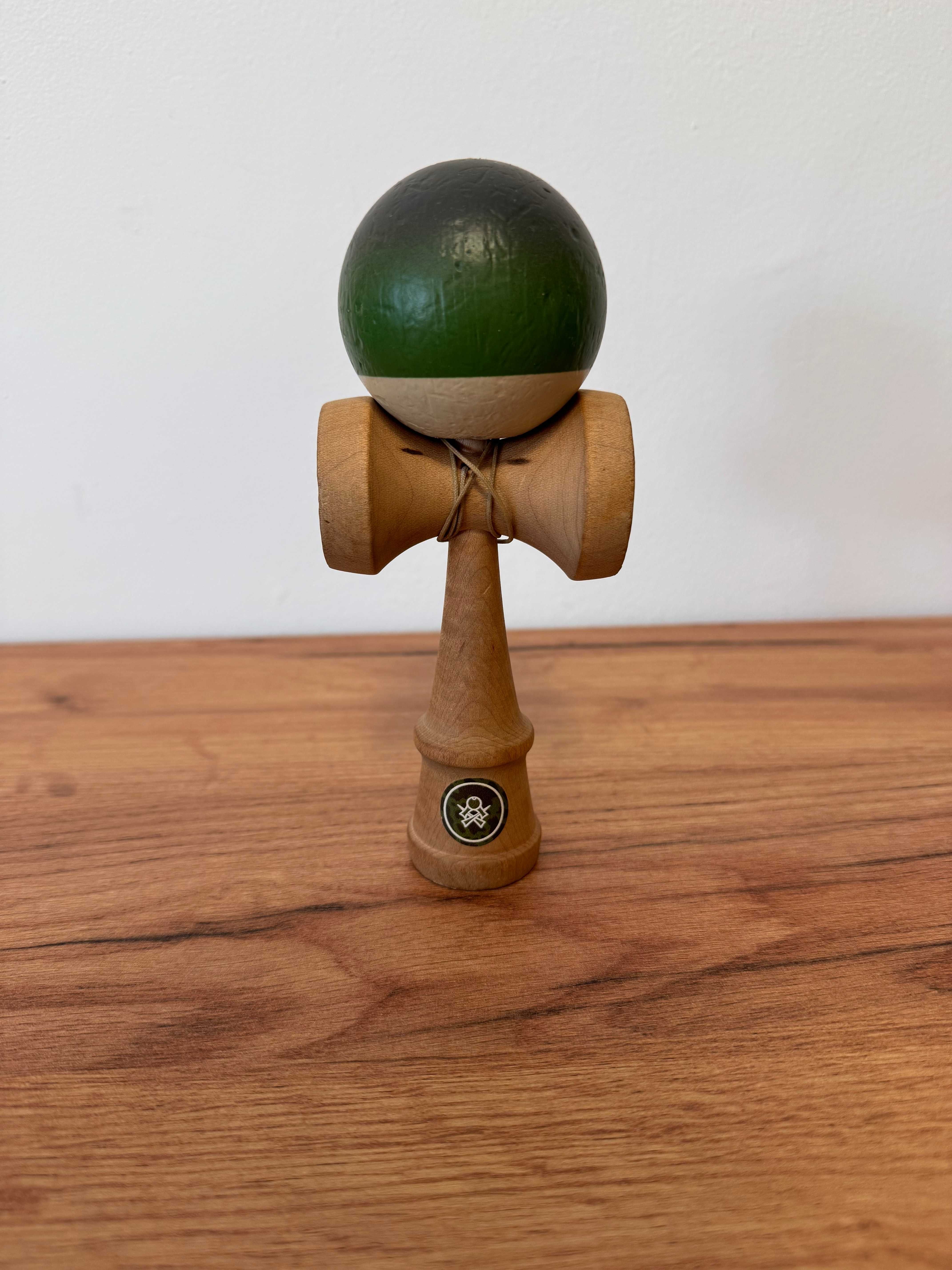 Kendama Sweets Cooper Eddy + Cadou kendama Karo si Pill