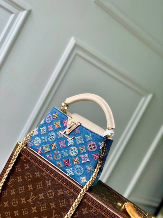 Geanta Louis Vuitton Capucines