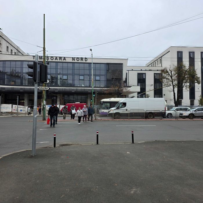 spatiu comercial de vanzare 65 mp  , vis a vis de gara