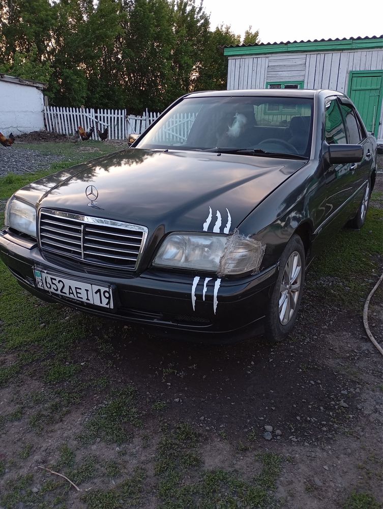 Продается Мерседес Benz C 180