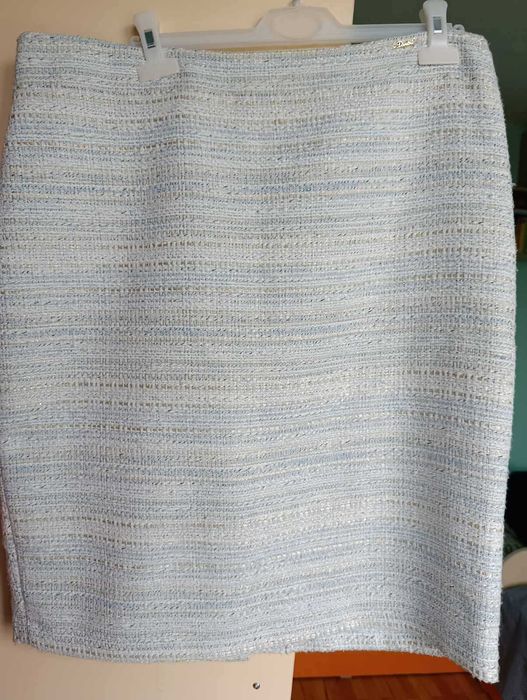 Стилна пола от букле на марката " Данини"