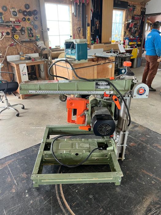 Fierăstrau Circular DeWalt