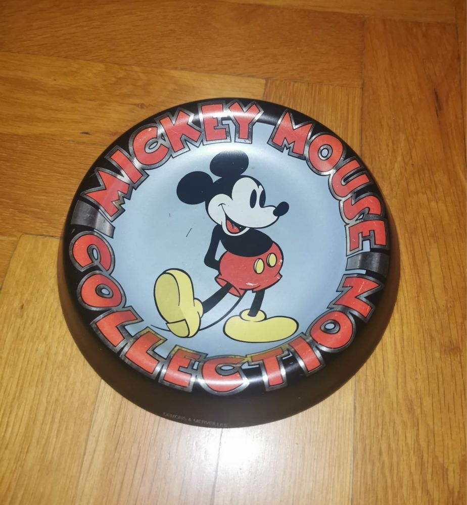 Мики Маус Дисни колекционерски пепелник поднос  джунджурии Disney 80те