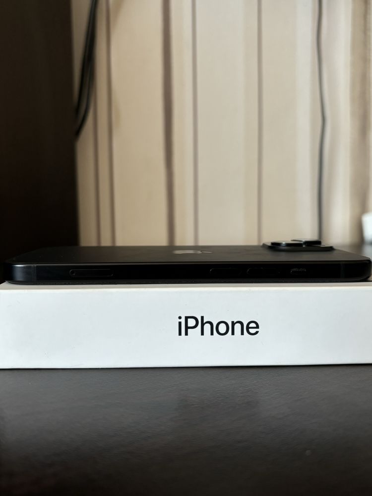 iPhone 15, Black, 128GB, гаранция