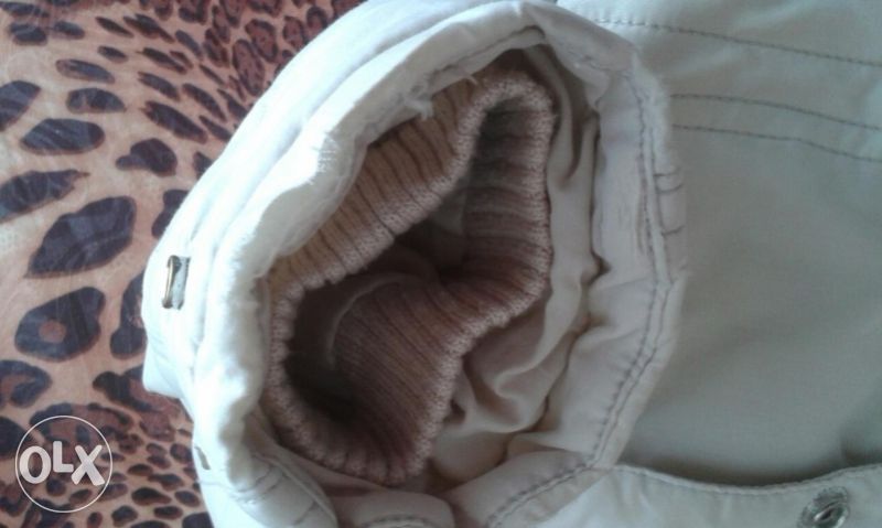 Бяло яке на Girl2Girl