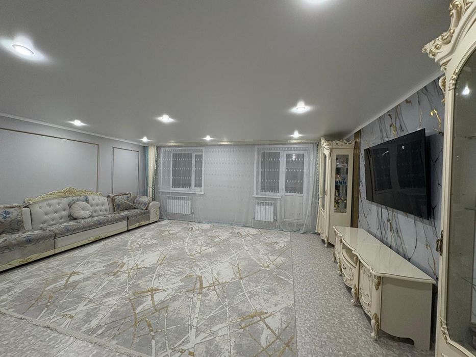 Продам 2-комнатную улучшенную квартиру