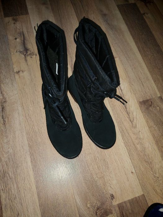 Vând ghete dama marca Puma