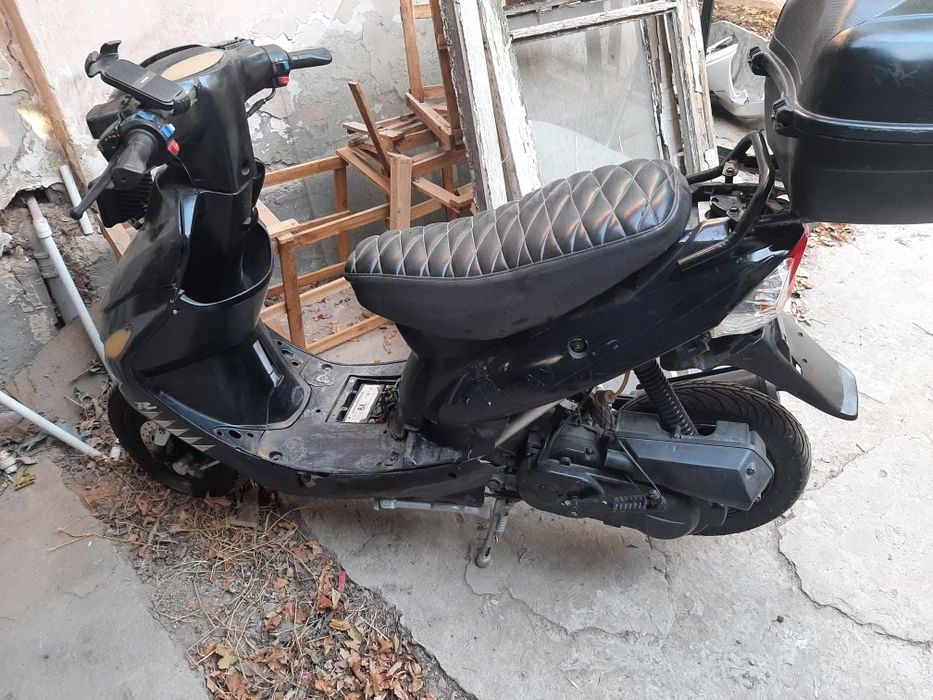 Продам скутер джейран срочно