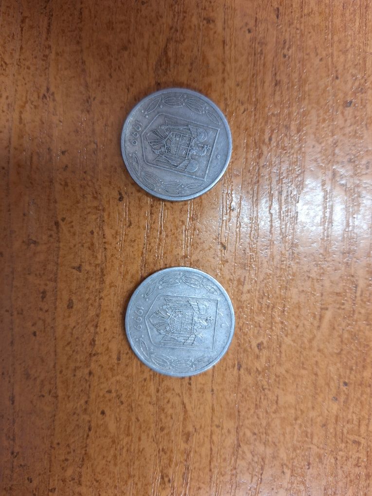 Vand monede 500 lei din 1999