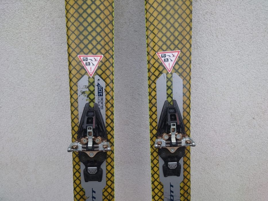 Ski/schiuri de tura Scott Superguide 105+Dynafit Beast+piei Kastle