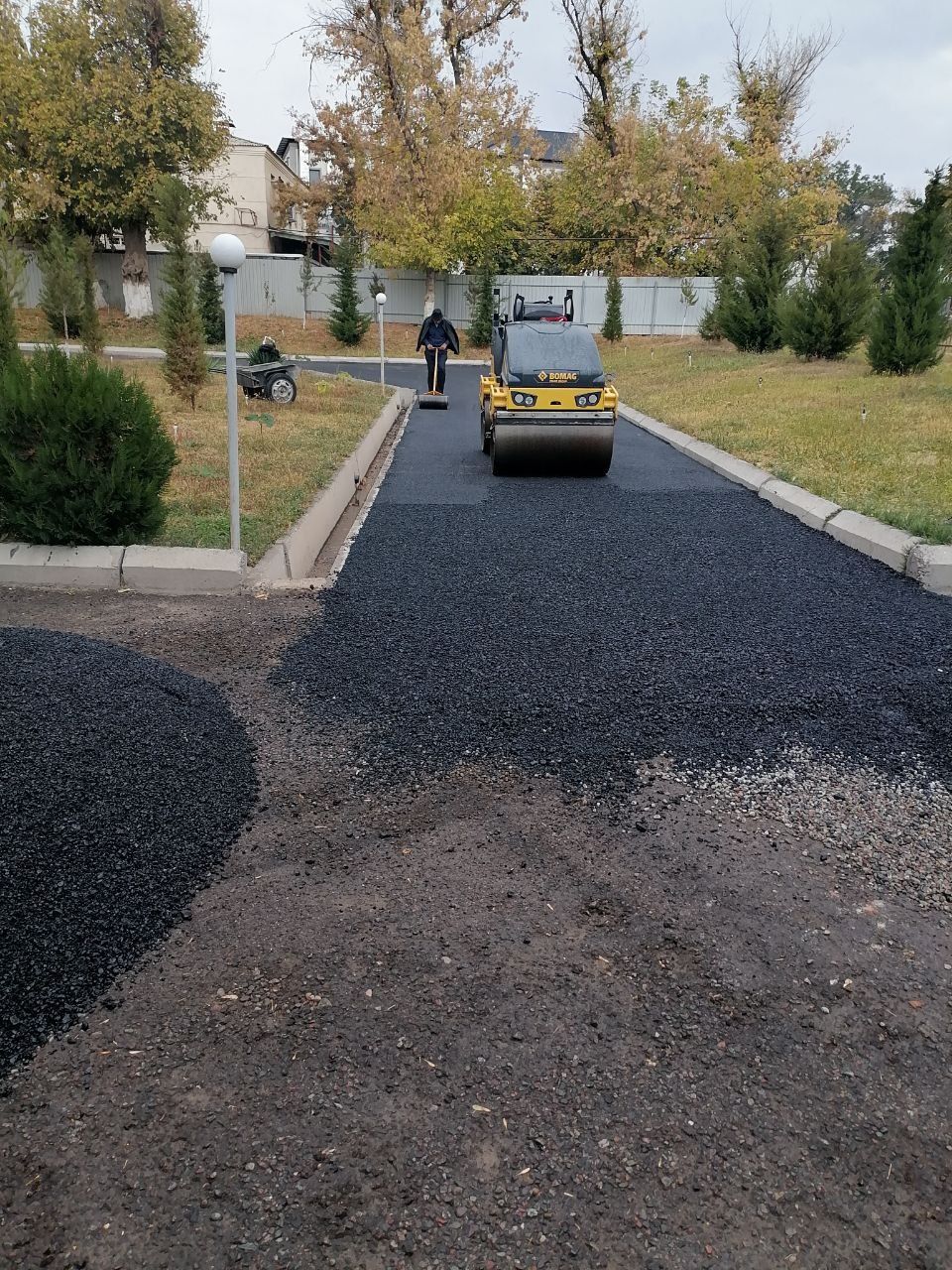 Asfalt xizmati arzon sifatli qilamiz kofolat beramiz ishga