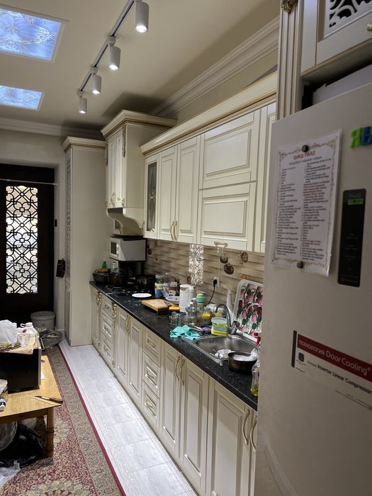 Замона туйхона рупарасида 1 этаж 90 квадрат 3 хона