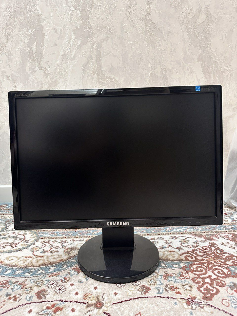 Монитор Samsung 19диагональ 1440x900