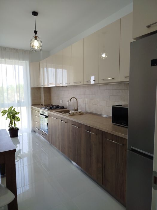 Apartament de inchiriat 2 camere +loc parcare -Prima Universității