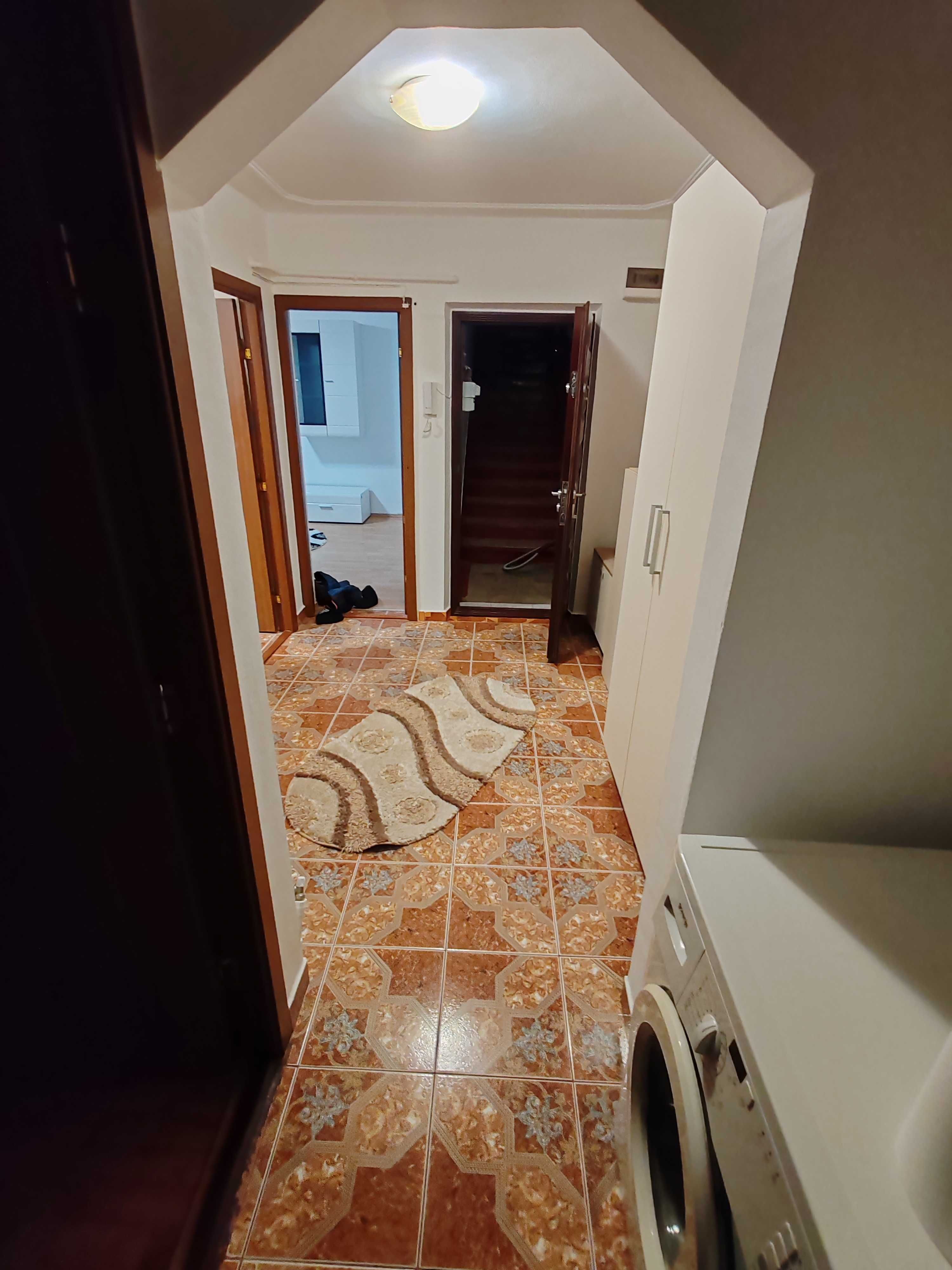 Închiriez apartament cu 2 camere Călărași 4