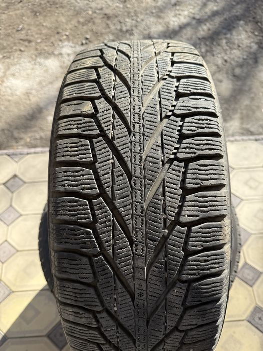 Шины зимние 235/55/R18