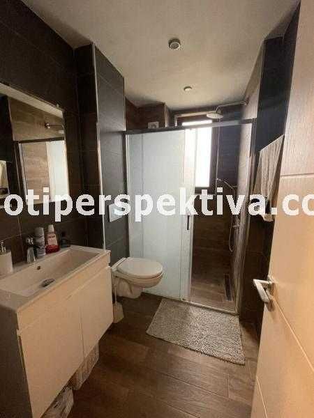 Продава се Двустаен апартамент в Пловдив, Кючук Париж - 68 кв.м за 1986 €/кв.м - Снимка #7