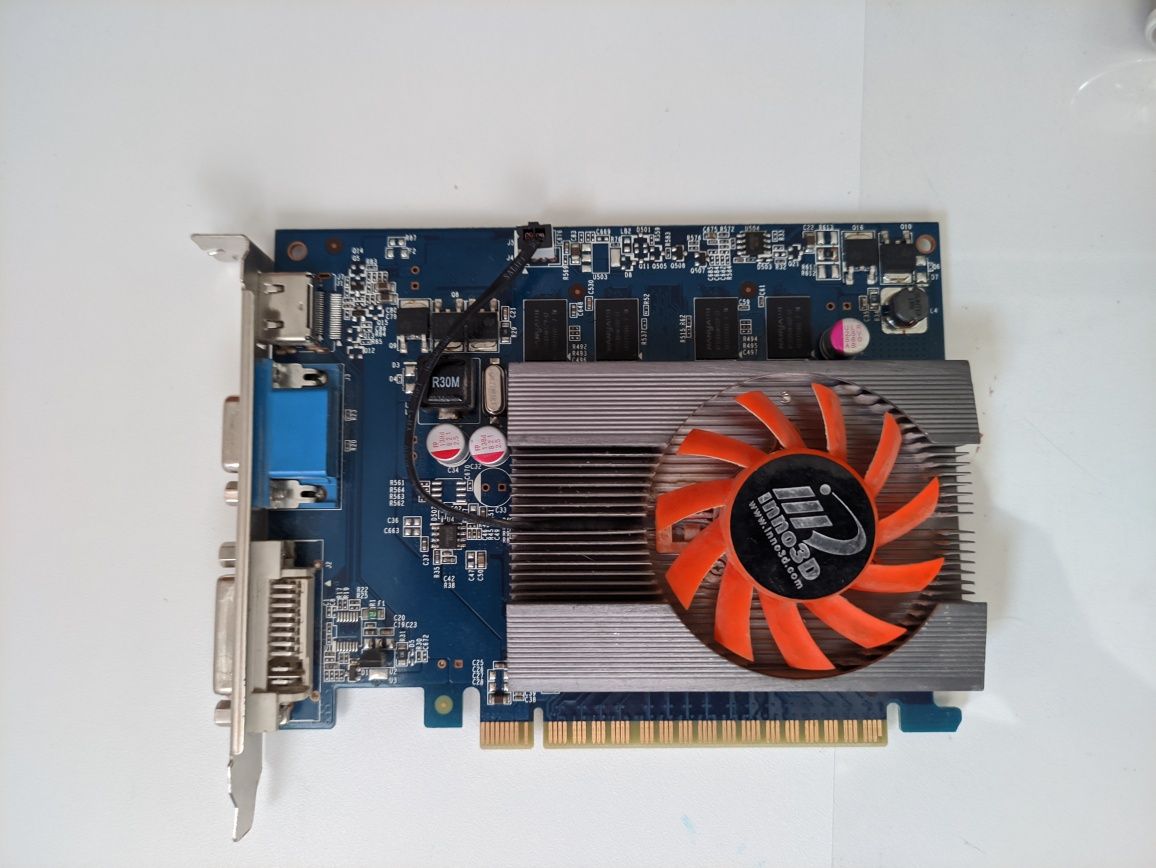 Продам видеокарту gt 430 1 Gb