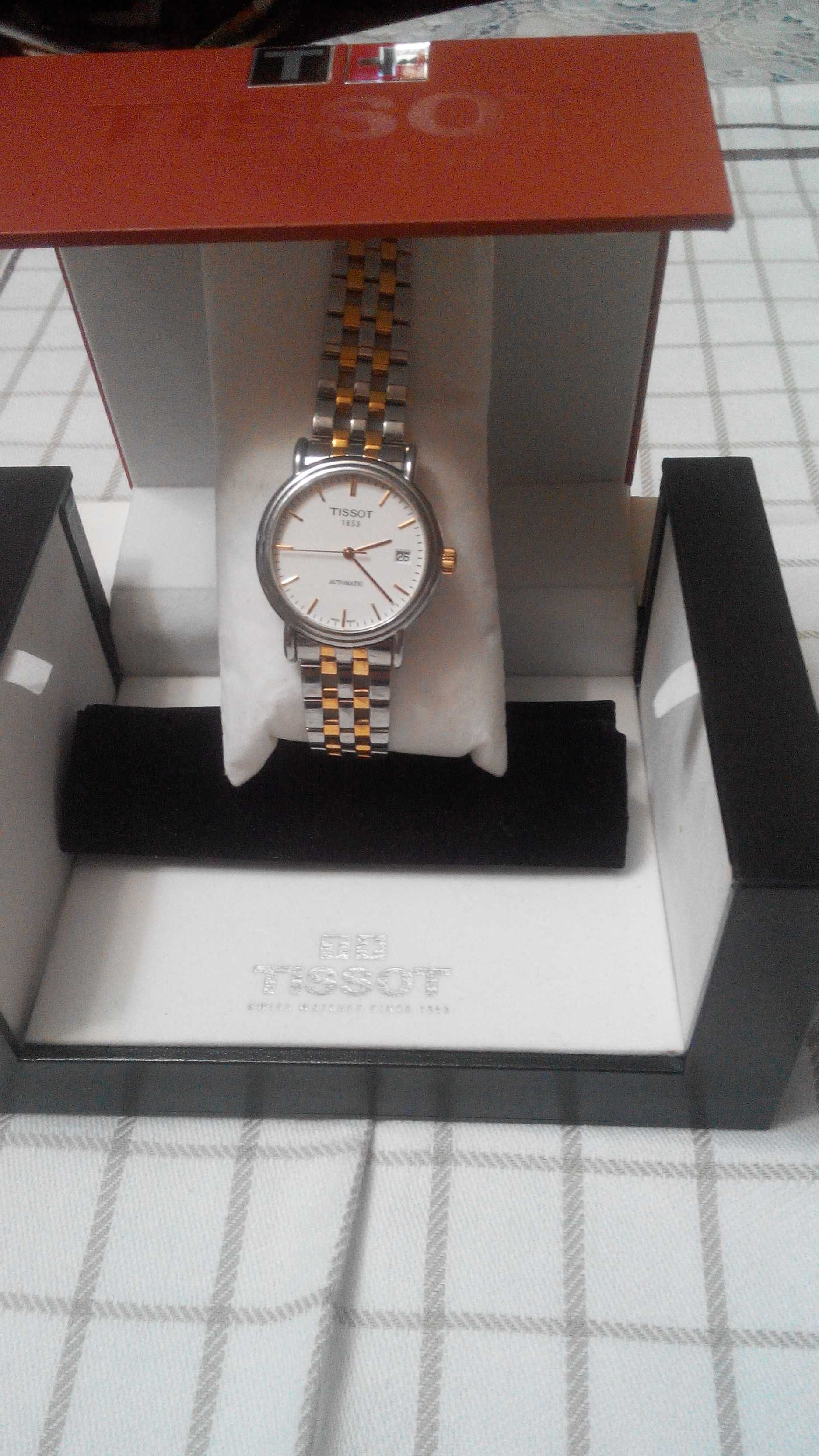 Ручные часы с браслетом TISSOT(Швейцария)