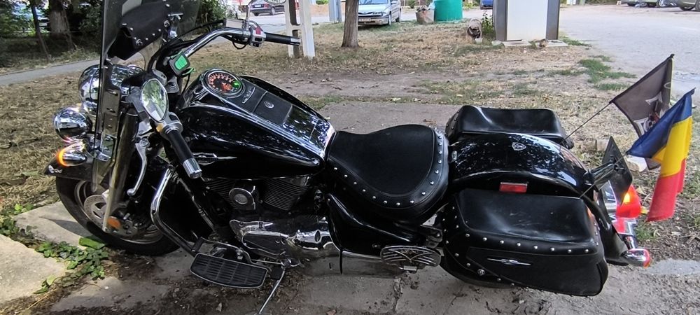 Suzuki Boulevard C 90