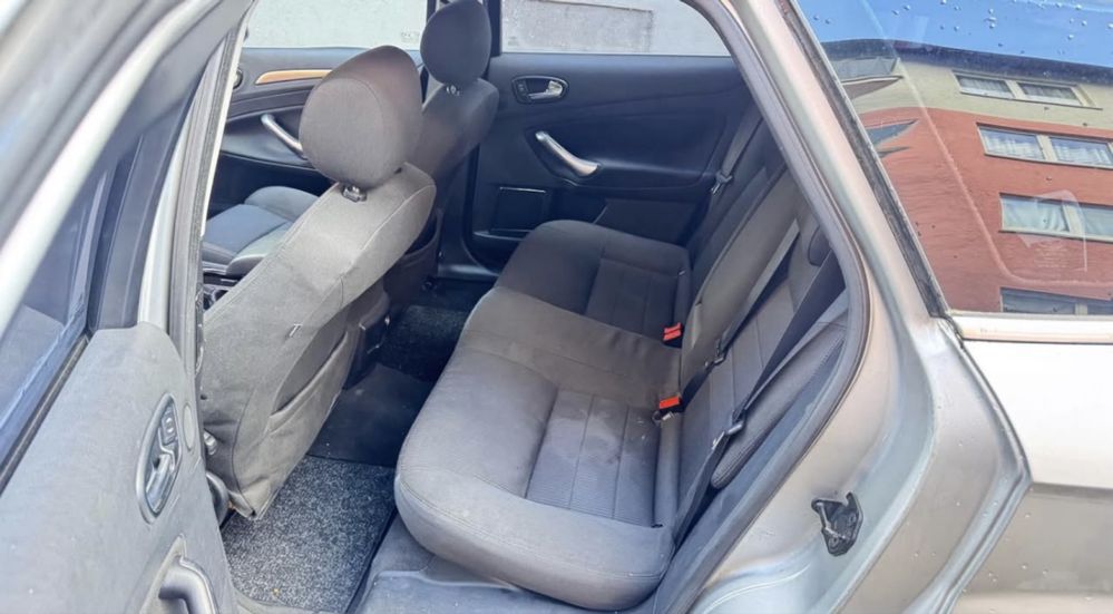 Se vinde ford mondeo 2.0 din 2008 urgent masina este in stare buna
