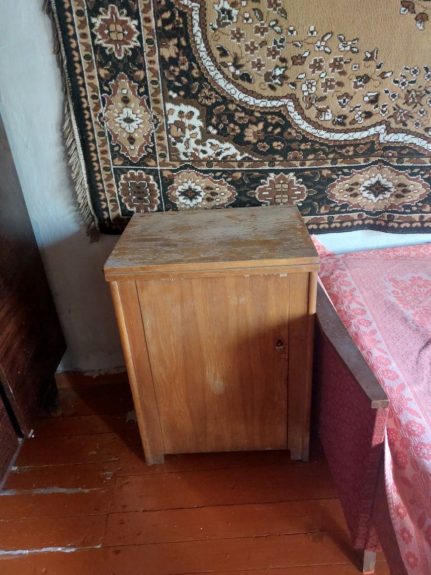 Продам  швейную машинку