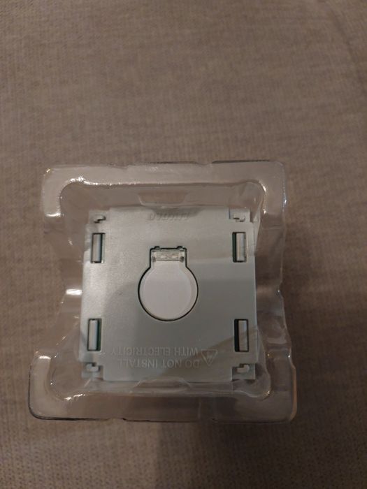 Intrerupatoare Livolo sticla