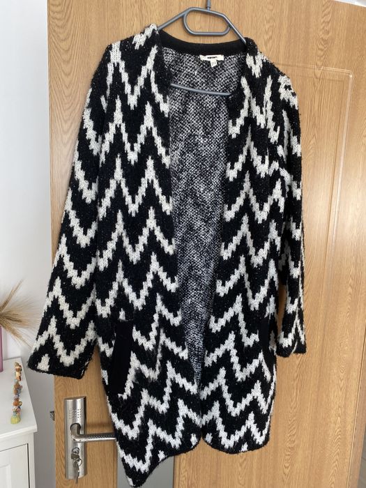 Haine dama marime M blugi bluze pulovere