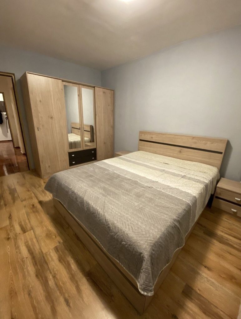 Дава се под наем Тристаен апартамент в София, Мусагеница - 98 кв.м за 765 € - Снимка #2