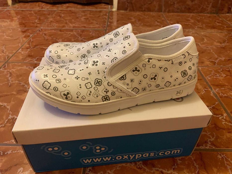 Saboti medicali dama, piele naturala, marimea 42