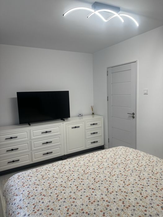 Inchiriez ap 2 camere in regim hotelier