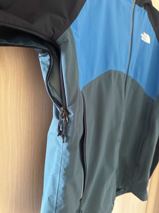 Geaca The North Face Stratos