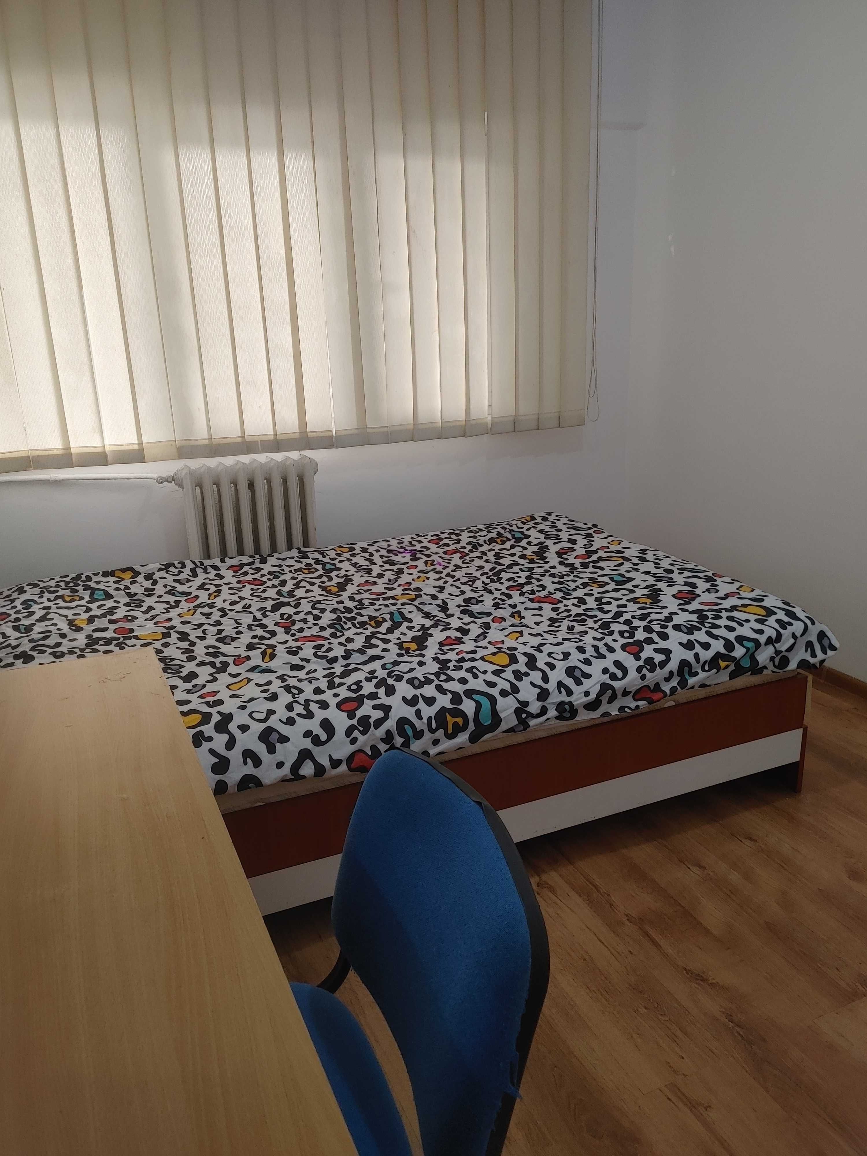 Apartament 3 camere Metrou Gorjului