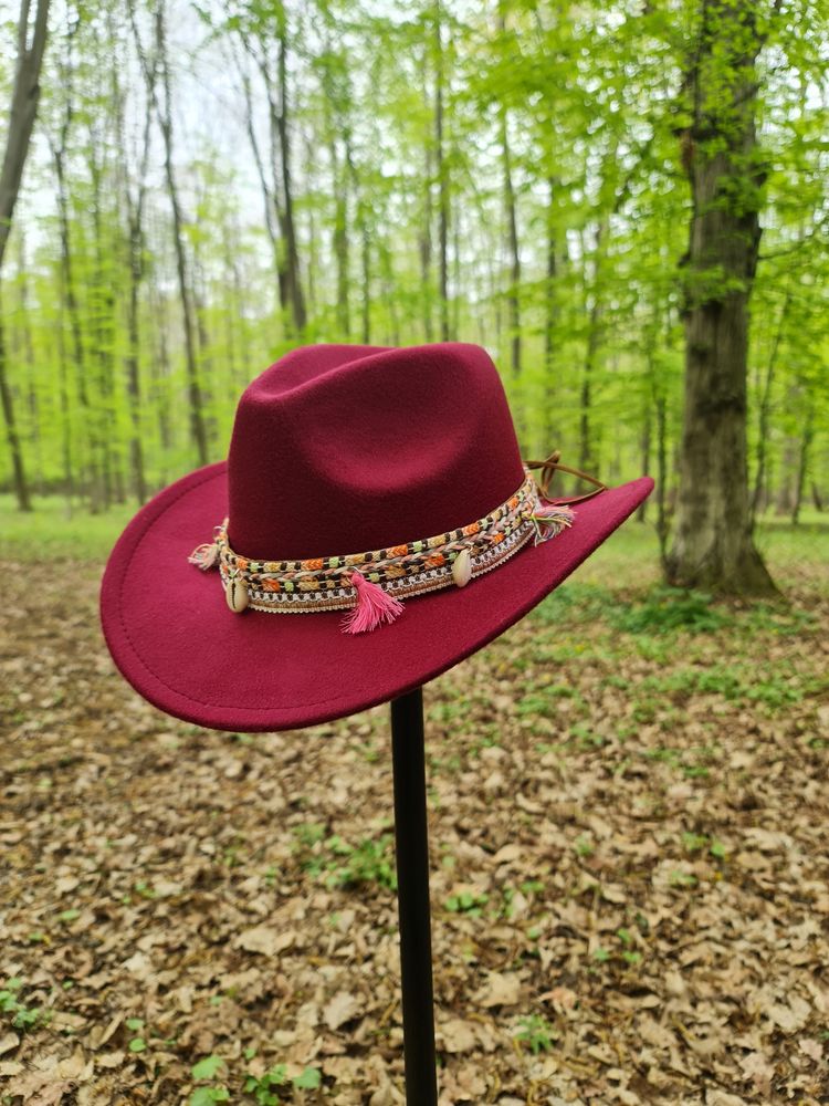 Palarii tip cowboy dama cu accesoriul detașabil