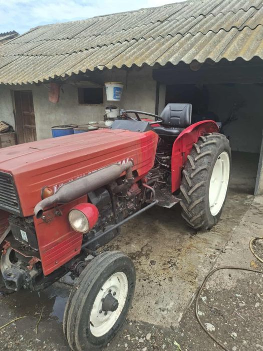 Tractor  445  vr