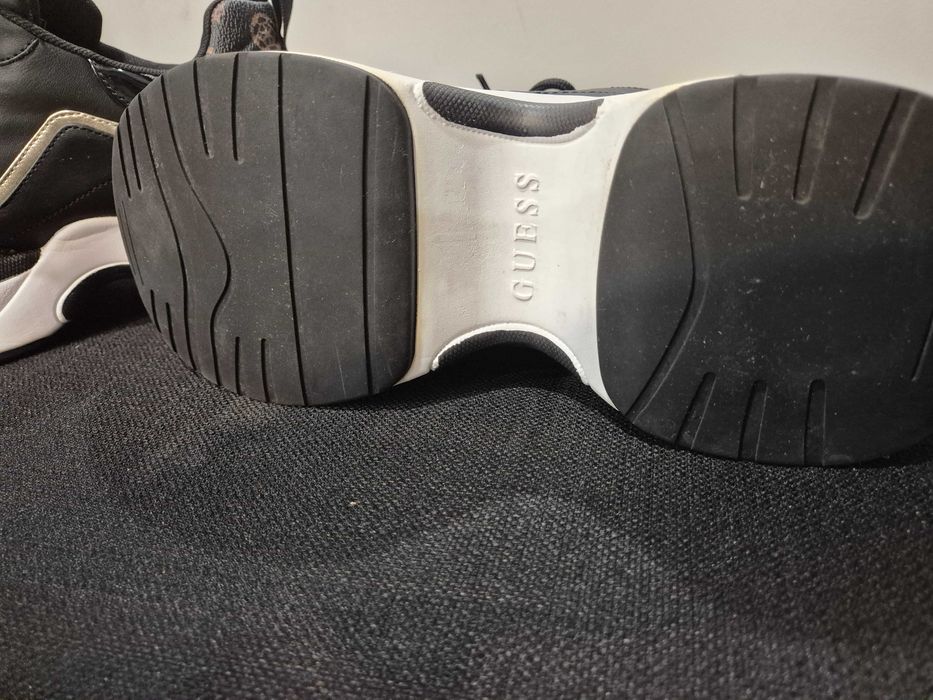 ТОП Обувки guess