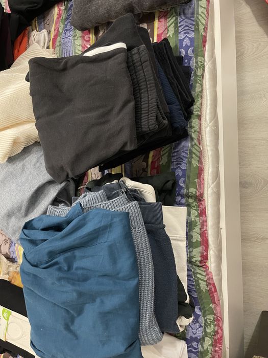 Отдам даром детские вещи